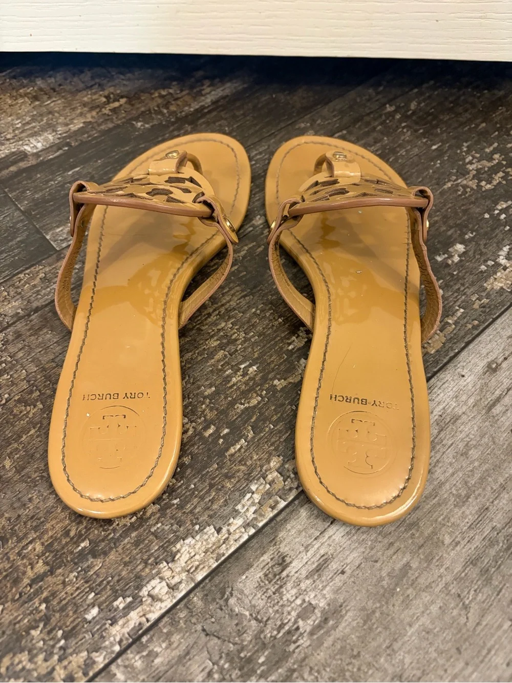 Tory Burch Tan Patent Miller Logo Thong Sandals